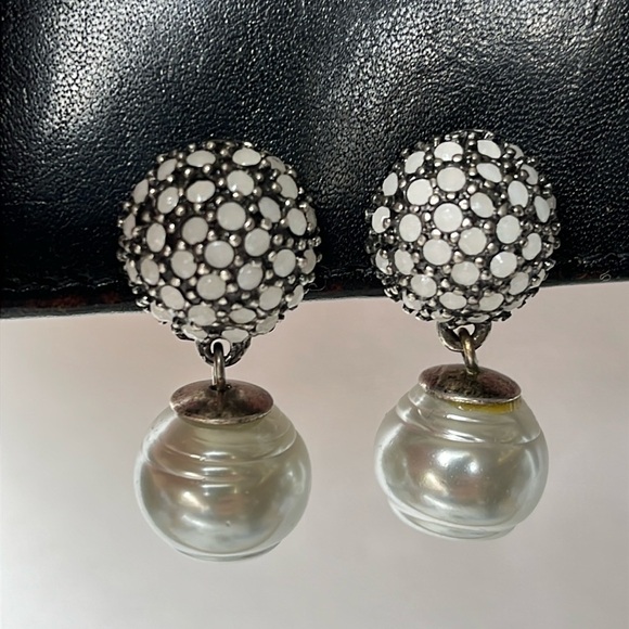 Don Caster Vintage Earrings Faux Pearl Dangle Silver Tone Clip Earrings - Picture 1 of 8